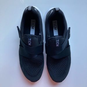Black TIEM Slip Stream Spin Shoes // W9.5